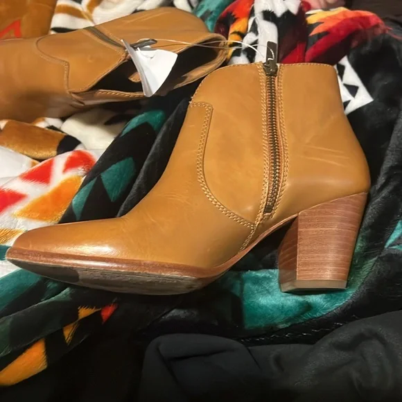 Frye size 7 - Picture 10 of 10